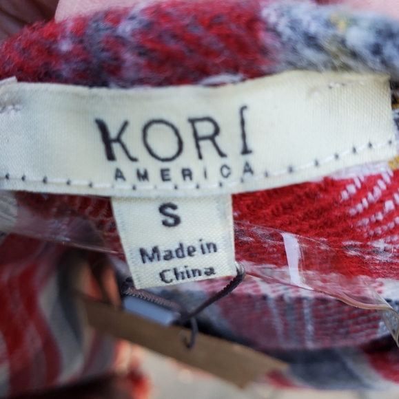 Kori America Red and Gray Plaid Flannel Wrap NWT - Picture 12 of 12